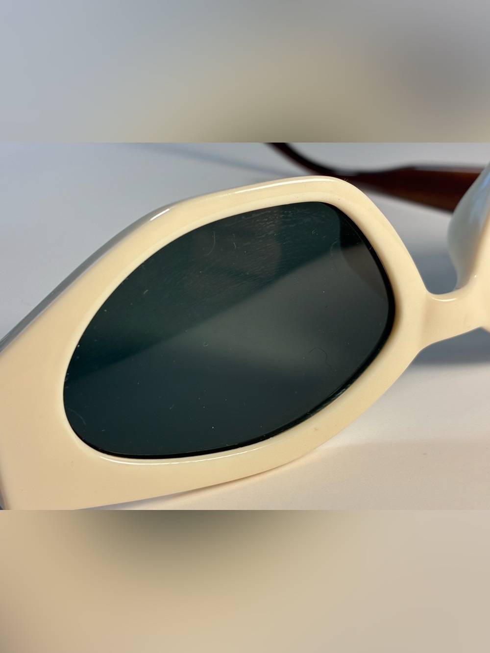 Vintage Cream & Brown 60’s Sunglasses - Picture 6 of 8